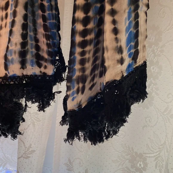 New Fringed Tie Dyed Scarf - Picture 2 of 3